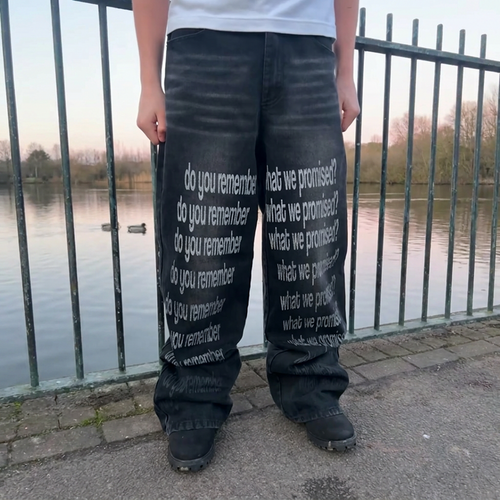 "Torn Romance" Jeans (Black)